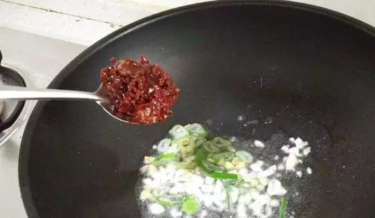 教你雞蛋新做法、飯店都吃不到、比吃肉還好吃、吃一口就停不下來!_搜狐美食_搜狐網