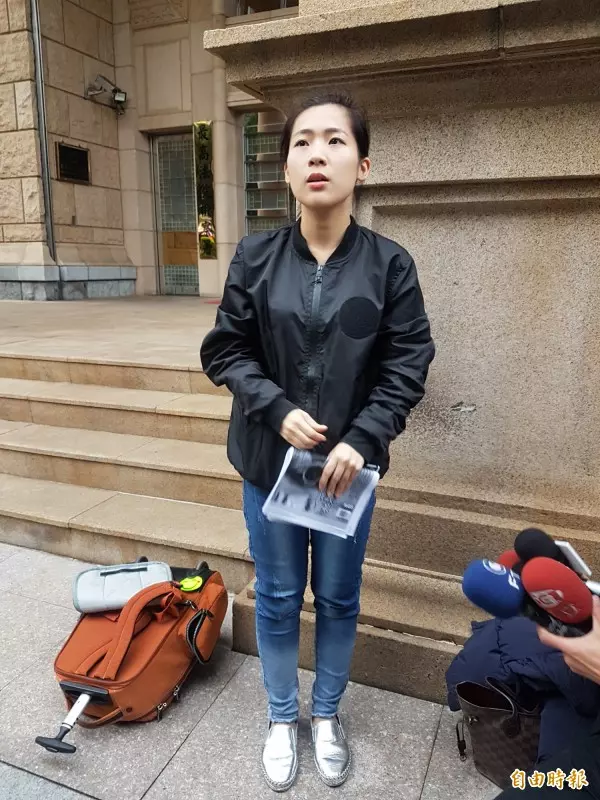 在颱風天搞政治追殺 她酸馬英九一點都不外行