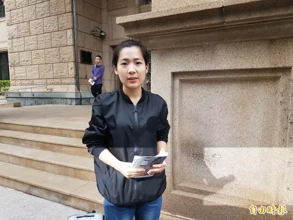 在颱風天搞政治追殺 她酸馬英九一點都不外行