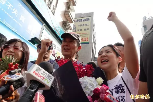 在颱風天搞政治追殺 她酸馬英九一點都不外行