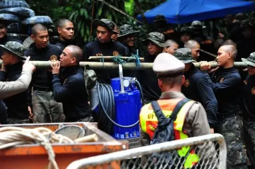 【不通人情也要採訪!】泰國13人被困洞穴經歷,將拍成好萊塢電影!官方透露:有大咖演出