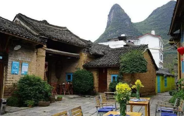 外嫁女出資9萬給老家翻新舊房,回去看父母,卻連住的地方都沒有