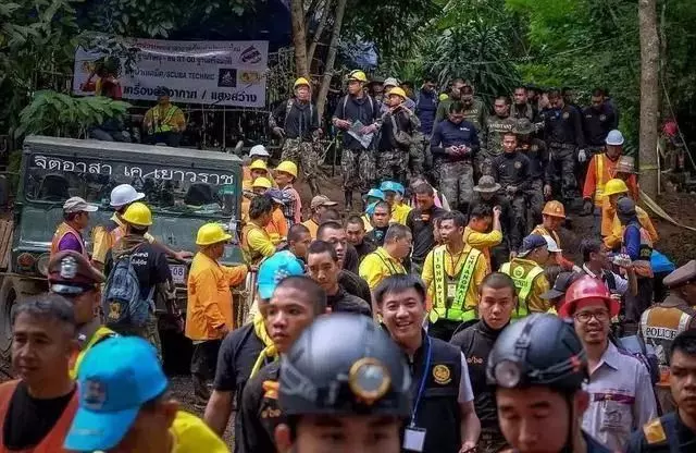 【由大明星演出!】泰國13人被困洞穴經歷,將拍成好萊塢電影!