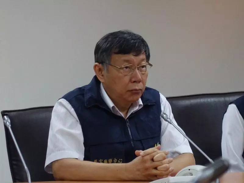 堅持不放颱風假!基隆市長揭「雙北不同調原因」,致電柯文哲「還原放假決策」:其實很錯愕!