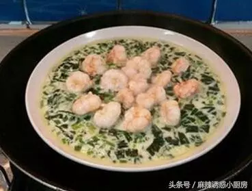 菠菜營養豐富,12種做法都美味,女人多吃還美容哦
