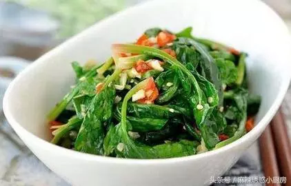 菠菜營養豐富,12種做法都美味,女人多吃還美容哦