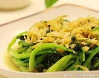 菠菜營養豐富,12種做法都美味,女人多吃還美容哦
