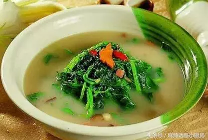 菠菜營養豐富,12種做法都美味,女人多吃還美容哦