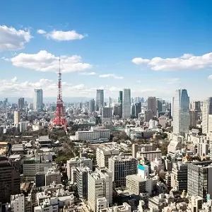 黃牛逛大街被帶回派出所 看見主人開心搖尾巴