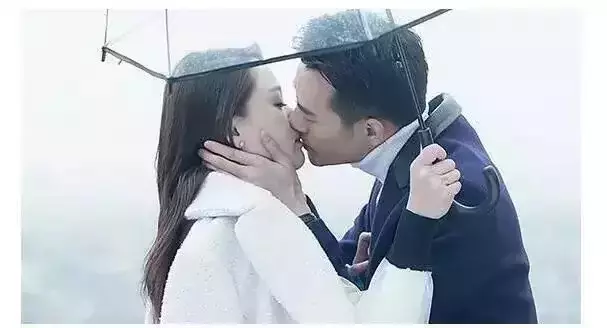 39歲陳喬恩深夜發博公布戀情! 連杜淳都點贊祝福! 網友: 祝福!