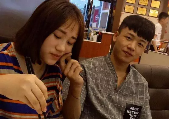 弟媳生孩子,我去醫院照顧,無意聽到弟弟的話,我頭也不回的走了