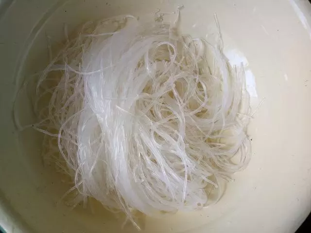 我用8種材料燉了一碗湯,連肉也不用加,鮮汁四爆,兒子喝了好多