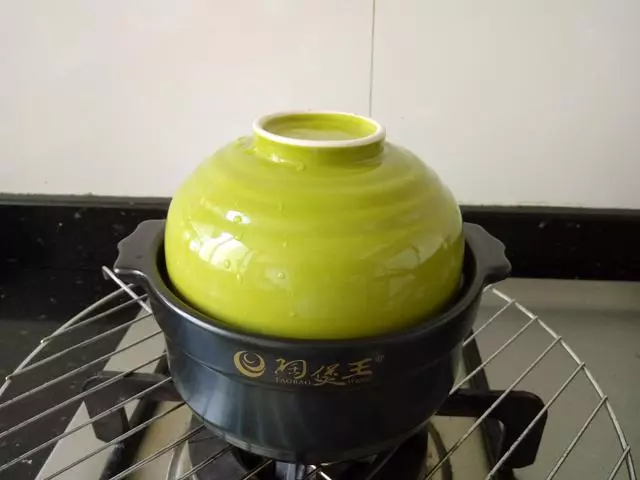 我用8種材料燉了一碗湯,連肉也不用加,鮮汁四爆,兒子喝了好多