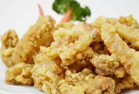 炸酥肉,香酥脆有嚼勁,保證你才了停不了嘴!小朋友兩下搶光光!!!