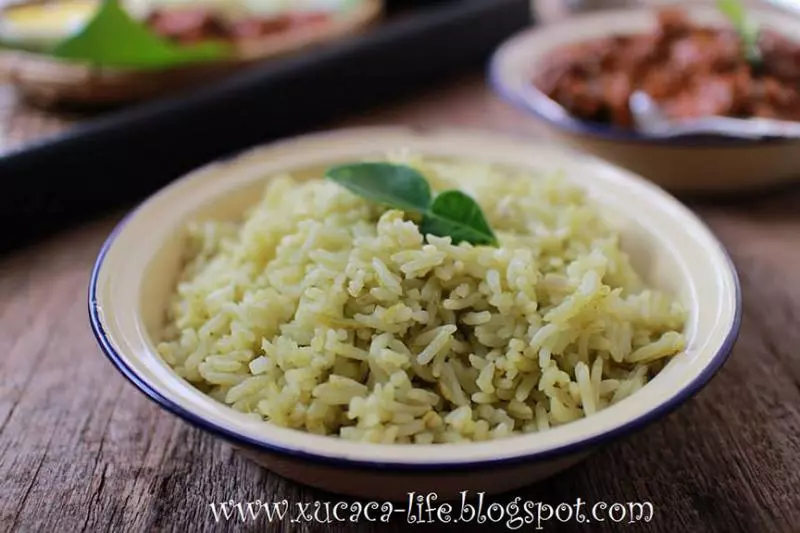 【最完整的Nasi Lemak食譜】學會動手做椰漿飯!絕對比外頭好!保證你聞了流口水,吃了喊『辣死你媽』~ -