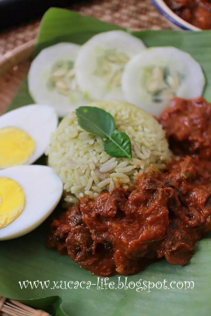 【最完整的Nasi Lemak食譜】學會動手做椰漿飯!絕對比外頭好!保證你聞了流口水,吃了喊『辣死你媽』~ -