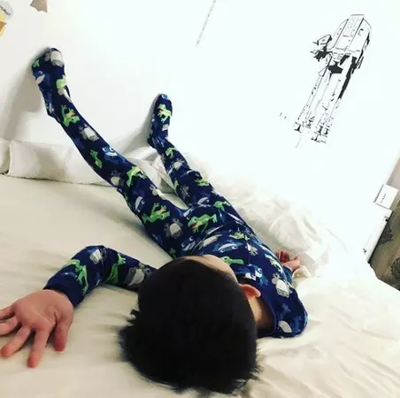 梁靜茹分享兒子近照,網友贊:大眼帥哥一枚!