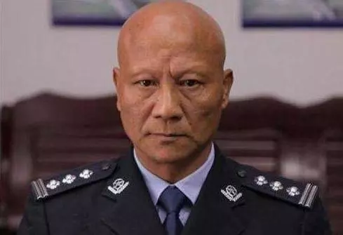 57歲武術演員計春華逝世,44天前曾與友人合影,笑容很燦爛!