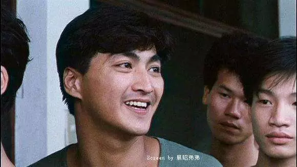 帥過劉德華,當過搬屍工,為駐顏, 挺兄弟被封殺現成億萬富豪!