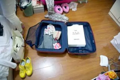 接女兒放假,媽媽怕女兒被嘲笑說自己是保姆,女兒的做法讓人動容