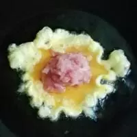 客家傳統的釀雞蛋做法,也算一種新口味!