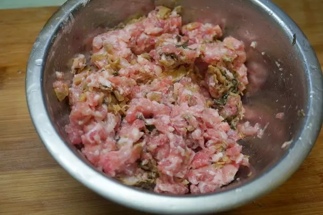 【家家有款】梅菜蒸肉餅食譜 --- 要入口鬆軟多汁才叫合格。