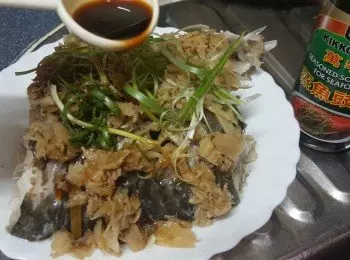 金針菇蒸魚,簡單快手,非常鮮甜下飯哦!!