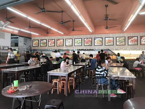 又在地上洗餐具!噁心視頻遭瘋傳!