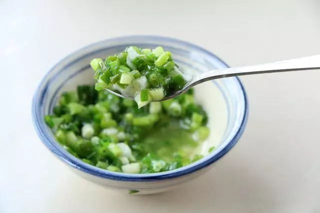 為什麼你的餅又硬又沒層次?麵食世家教你訣竅,一次5斤面不嫌多