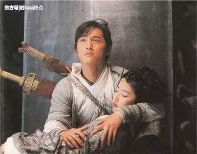 胡歌突然宣布與劉亦菲新戀情,現在輪到彭于晏被催婚了!