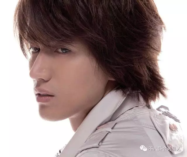 言承旭近照太「可怕」!41歲的他活出了自己的顏值巔峰!