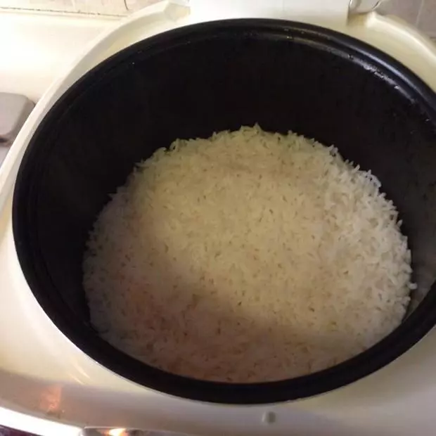 還在用冷水煮米飯嗎?原來我們吃了十幾年飯都弄錯了!
