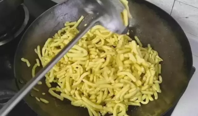 教你做沙琪瑪,簡單衛生無添加,香酥美味,學會再也不用出去買了