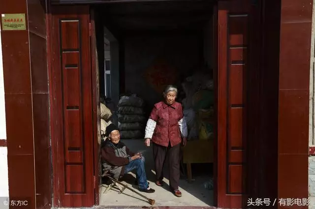 大姑姐每次回來都像搶劫一樣,我一句話,她什麼都不敢碰