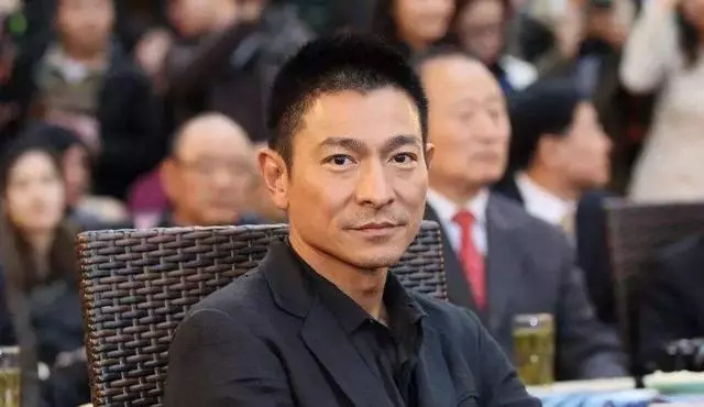 天王劉德華恩師,娶費翔初戀女友,張學友在他面前不敢稱歌神!