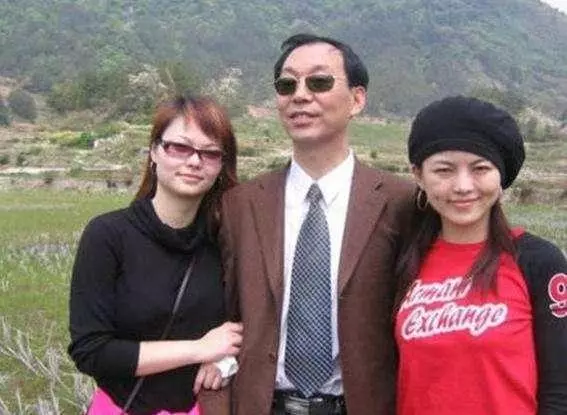 娛樂圈讓你出乎意料的10對親兄妹,知道一對兒算你厲害!