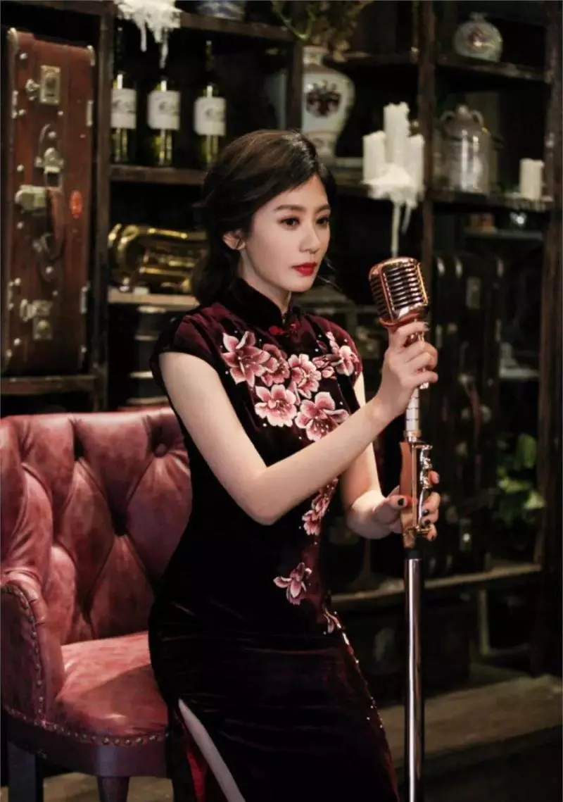 賈靜雯三個孩子,只為了前夫女兒梧桐妹心力交瘁!現如今令人十分羨慕!