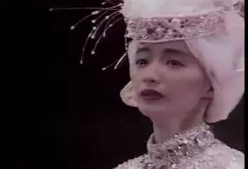 53歲陳慧嫻近照,與林憶蓮從學校斗到樂壇,和歌神的感情超越愛情!