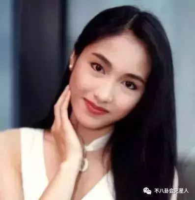 湯鎮業雙胞胎兒子將出道,他大女兒更是顏好氣質佳,堪稱翻版黎姿!