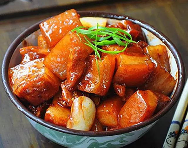 百吃不膩紅燒肉做法大全,10年老廚師教你怎麼做,收藏了慢慢學!