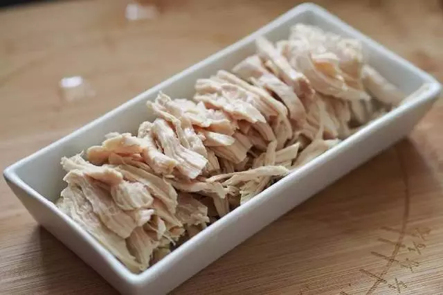 雞胸肉總是不夠入味,試試這麼做,保證鮮嫩入味超好吃