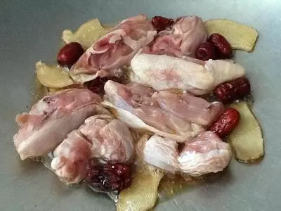 電鍋版【麻油雞湯】+【麻油雞麵線】食譜