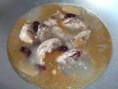 電鍋版【麻油雞湯】+【麻油雞麵線】食譜