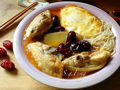 電鍋版【麻油雞湯】+【麻油雞麵線】食譜