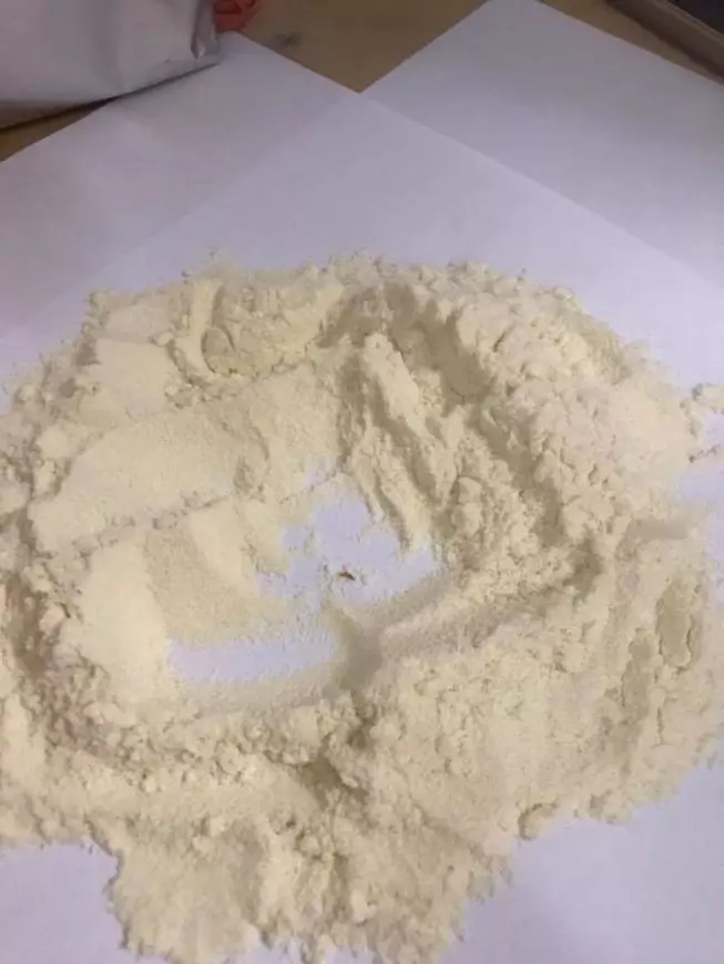 【父母們注意啦!】大馬知名品牌奶粉被爆出有蟑螂味!網友:打開一看,裡面超多蟲!