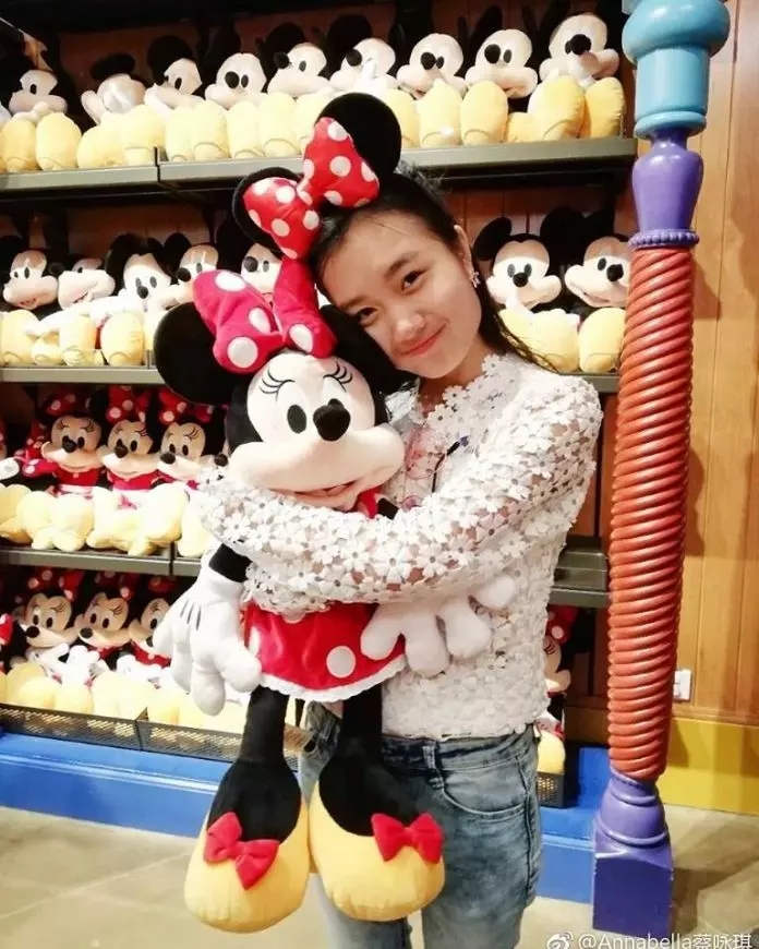 【中國好聲音2018】大馬17歲的「她」獲3導師轉身!曾為柔佛皇室獻唱!和丁當還有著這樣的關係!