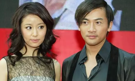 媒體傳:蘇有朋隱婚14年,其妻子竟是身邊一直陪伴著的她!