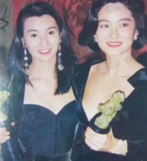 劉德華稱合照里第一個看見的永遠是林青霞,看了這些合照我信了!