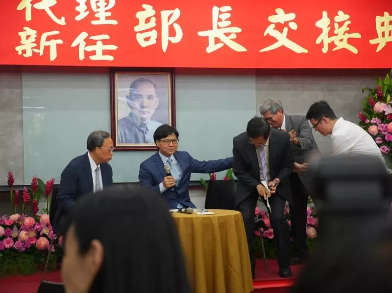 接任教育部長 葉俊榮:不太懂國教