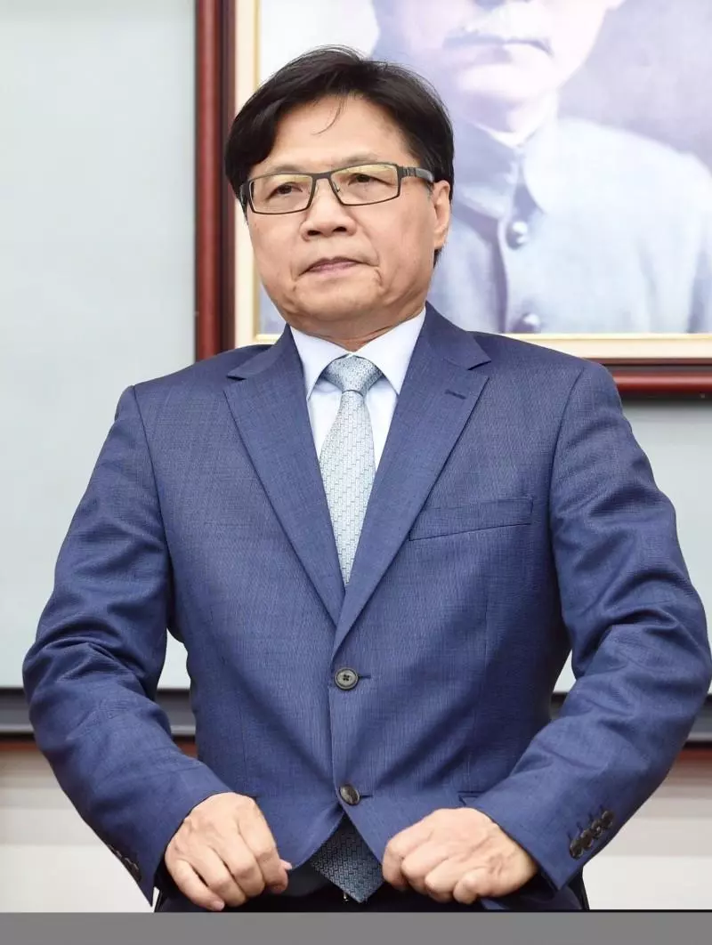 官員遭控愛騙無知百姓 名嘴忍無可忍憋不住了